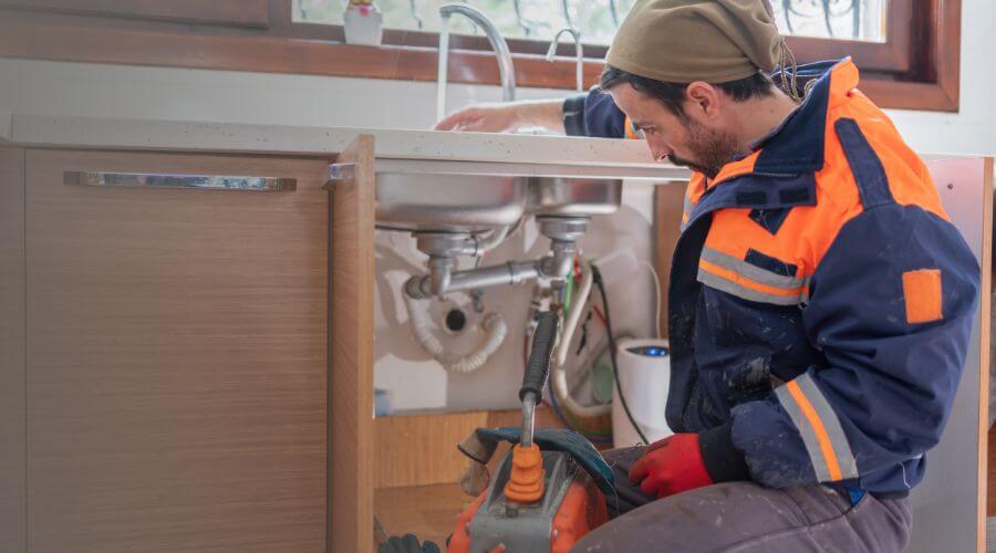 Expert burst pipe repair services in Chelsea, MA